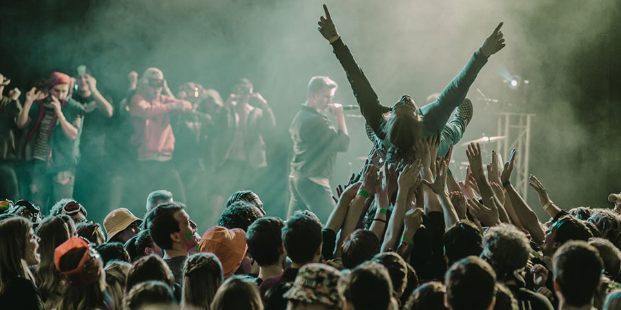 How to Make the Most Out of Music Festivals with Kratom